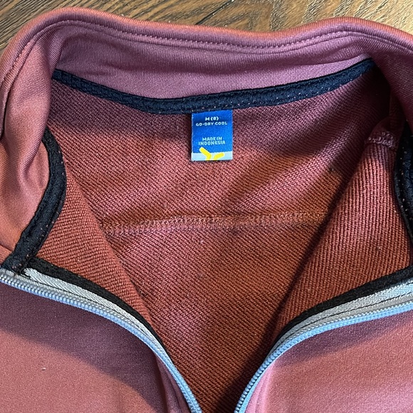 Old Navy M 8 boys active top - Picture 2 of 3